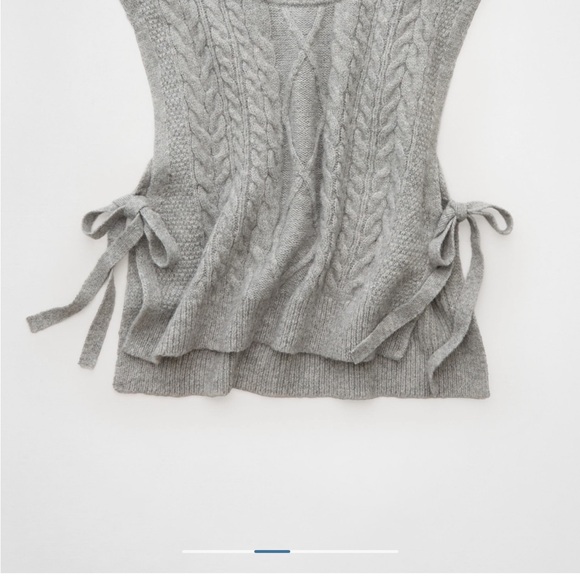 American Eagle Gray Cable Knit Sweater Vest - Picture 2 of 5